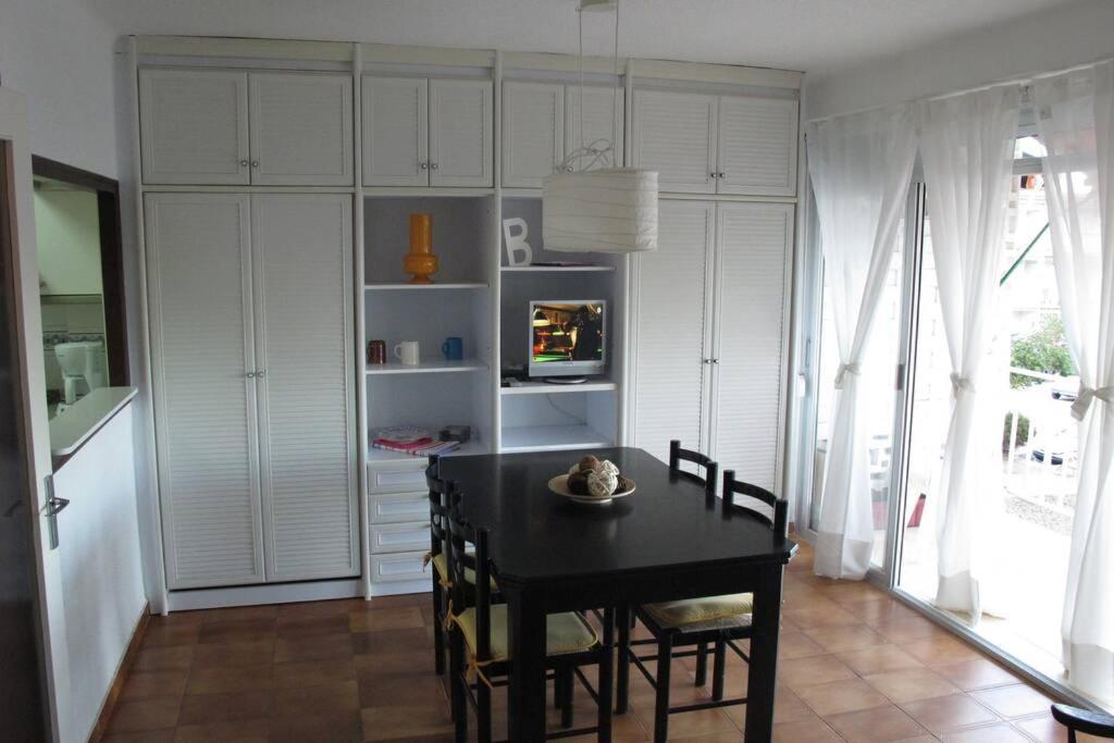 Apartment In Front Of Arrabassada Beach Tarragona Exterior photo